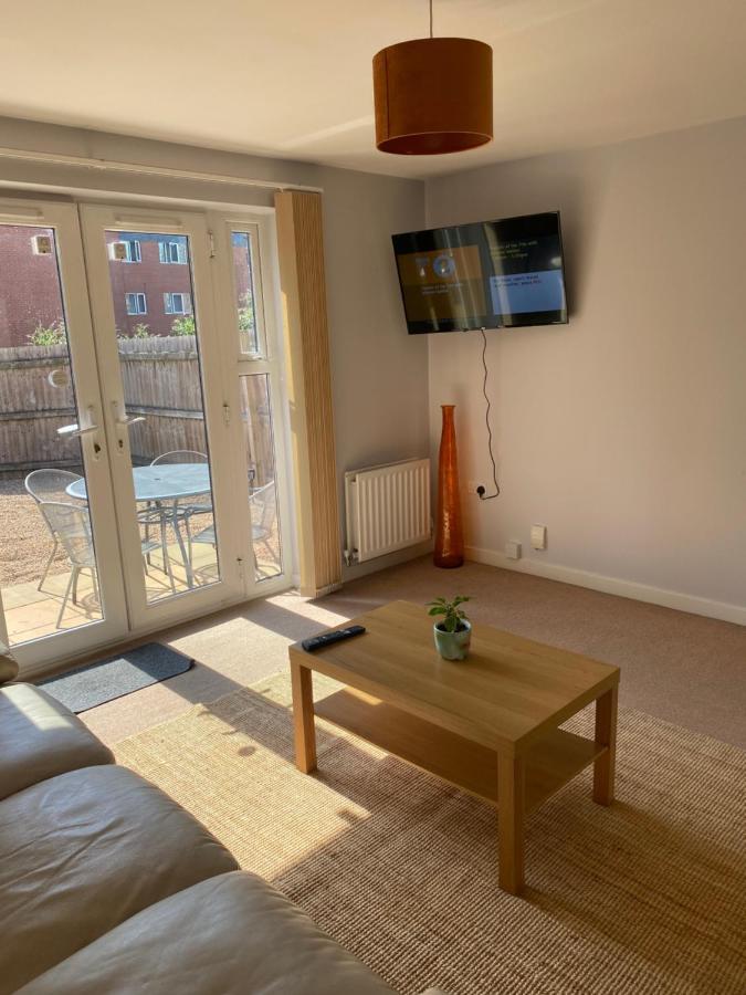 Villa Coventry City Centre Townhouse With Private Parking Exterior foto